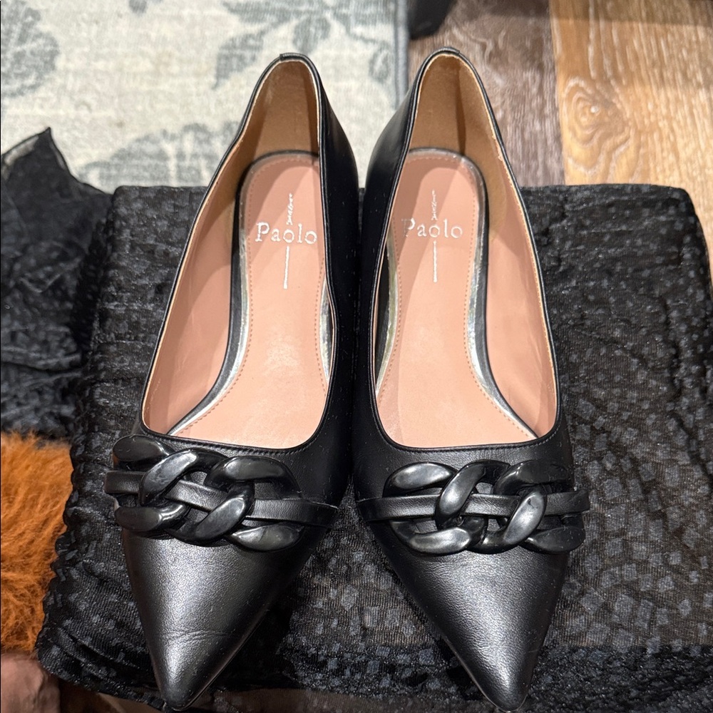 Paolo Black Chain Detail Flats